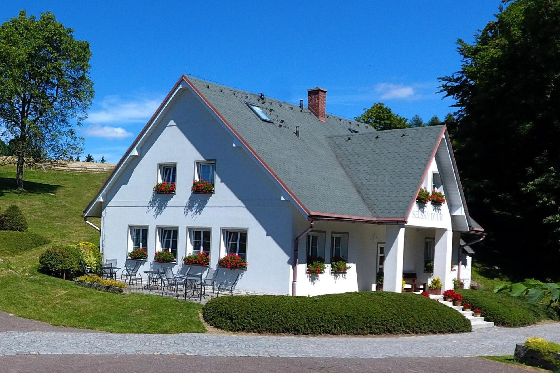 Selsky Dvur 1 Hotel Police nad Metuji Bagian luar foto