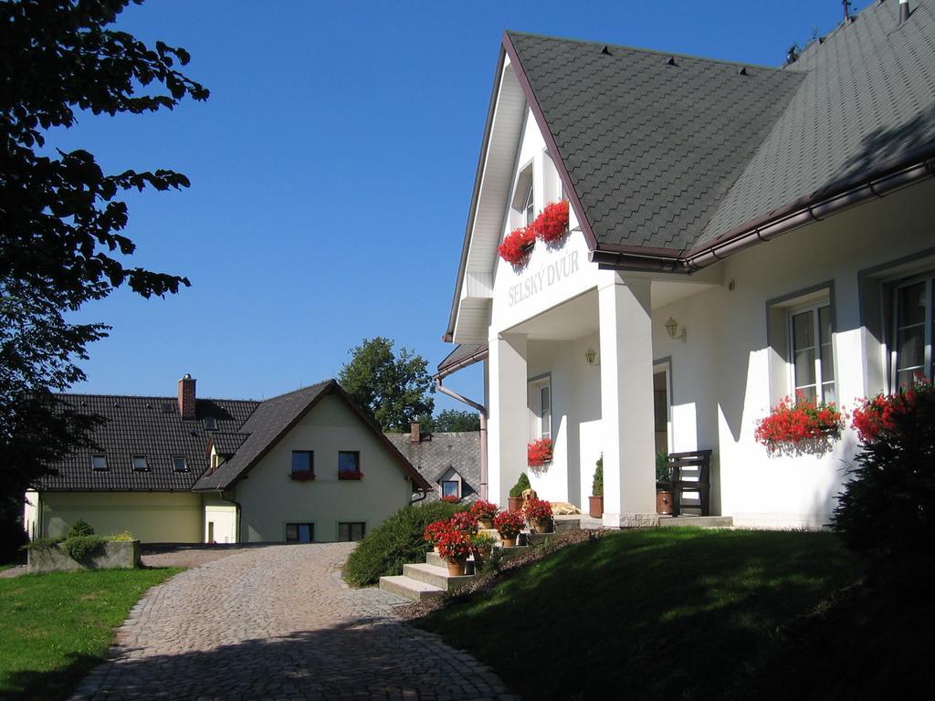 Selsky Dvur 1 Hotel Police nad Metuji Bagian luar foto